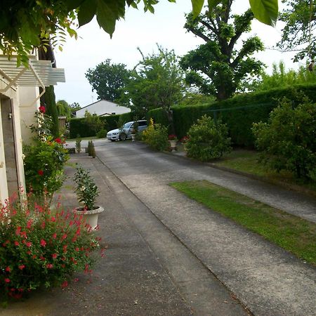 Domaine De Monein Bed & Breakfast Saint-Andre-de-Cubzac Luaran gambar